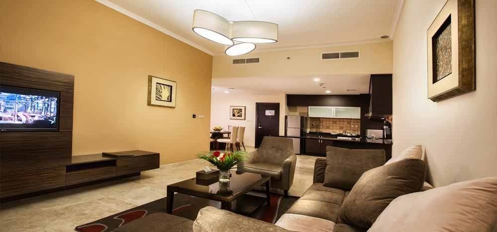 Дубай: Ghaya Grand Hotel & Apartments