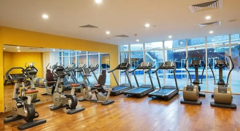 Дубай: Ghaya Grand Hotel & Apartments