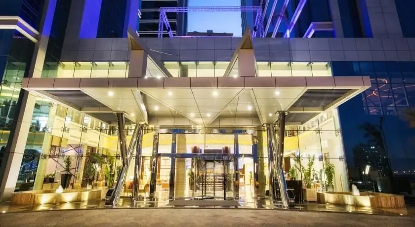 Дубай: Ghaya Grand Hotel & Apartments