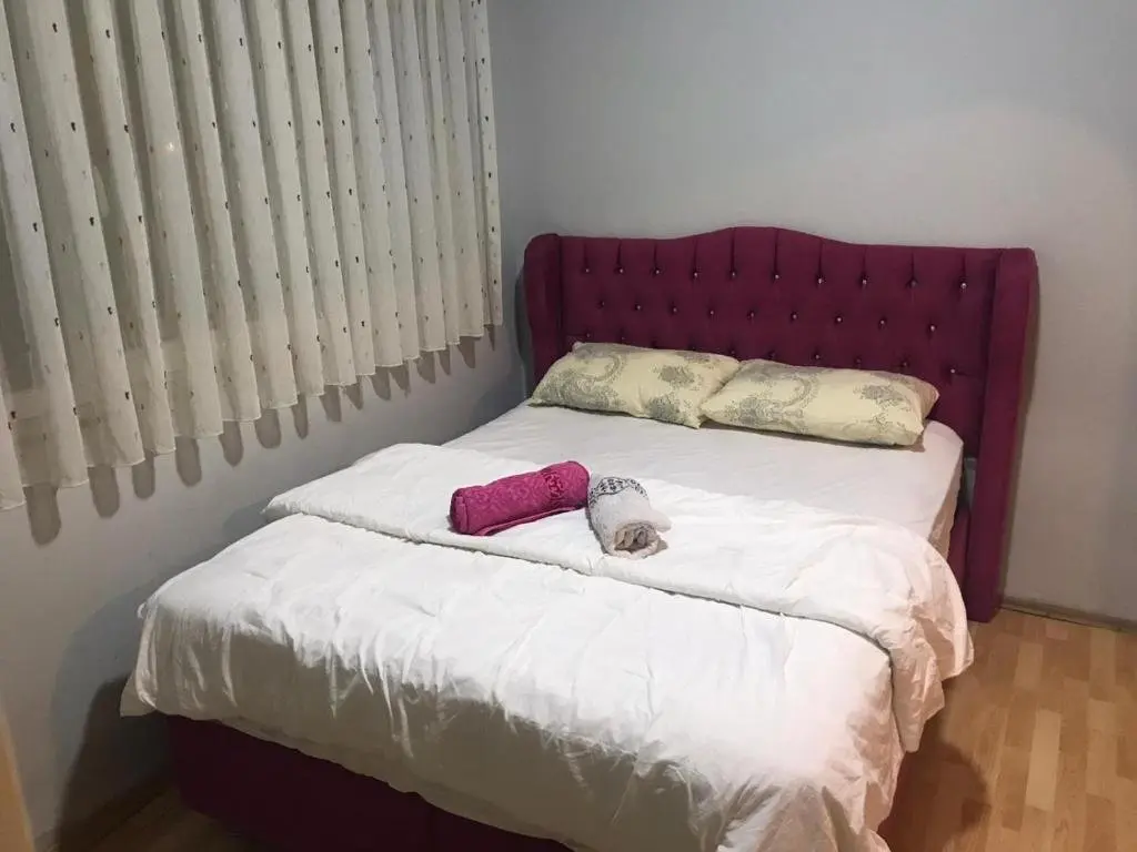 Стамбул: hygienic budget accommodation central 40 50 square meters with garden