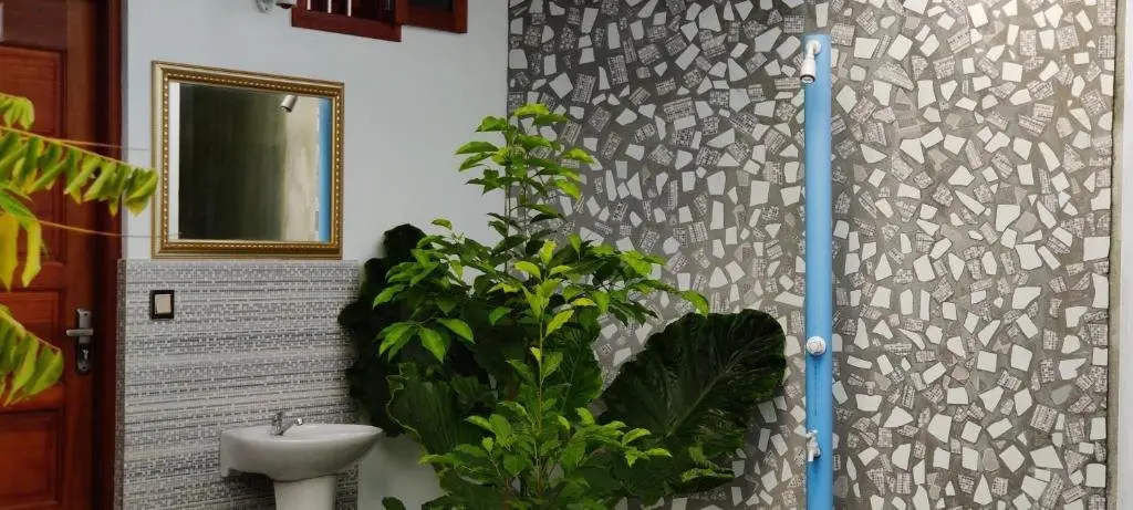 Фувамула: Equator Holiday Inn