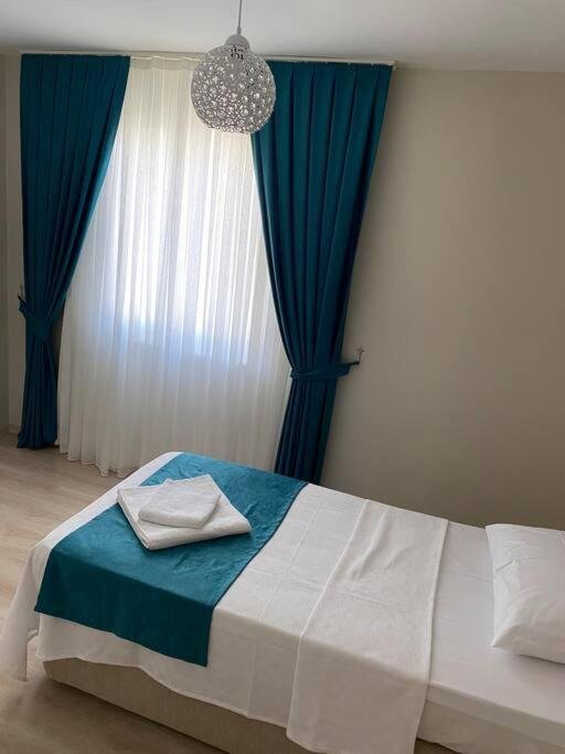 Denize Yuruyerek 5 Dakika Turistik Harika Bi Yer — фото 1