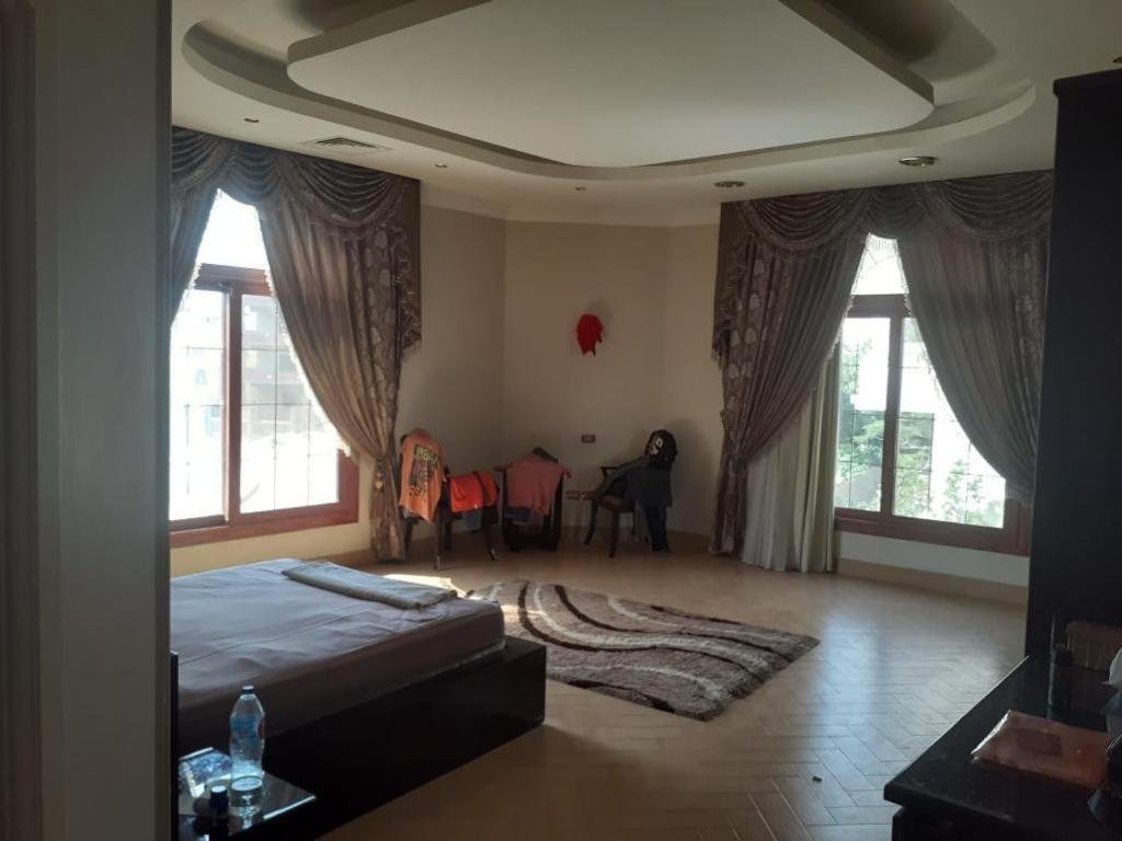 Каир: Super luxurious villa with large landscape areas