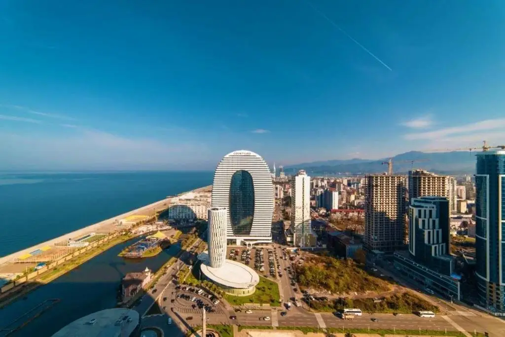 Batumi Luxury Resort & Sea View Aparthotel — фото 1