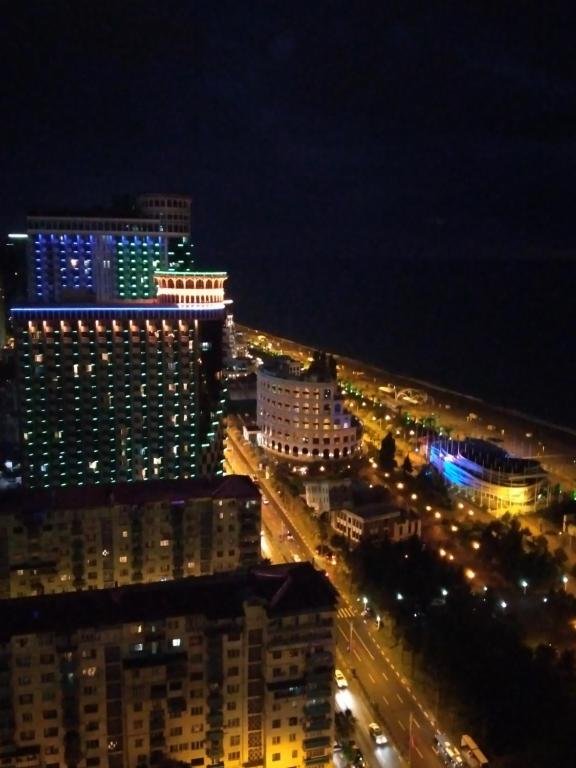 Батуми: orbi city sea view apartment