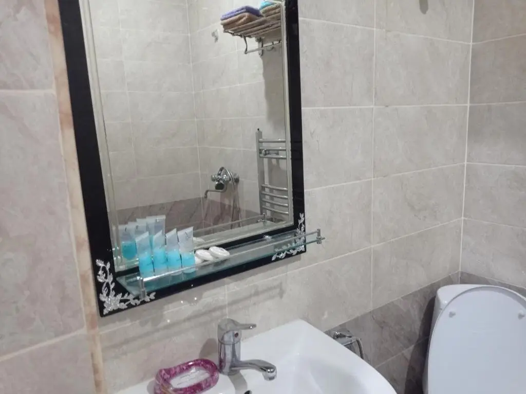 Нафталан: Bizim Ev hostel
