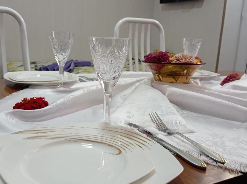 Нафталан: Bizim Ev hostel