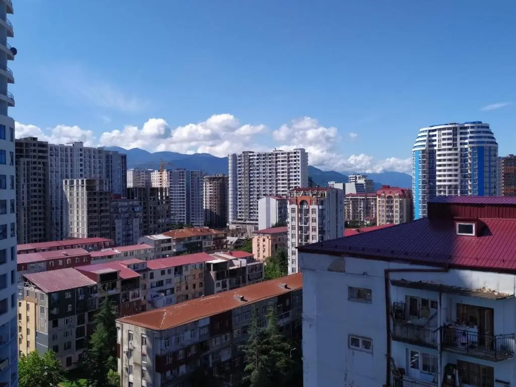 Батуми: Bright apartment with sea view