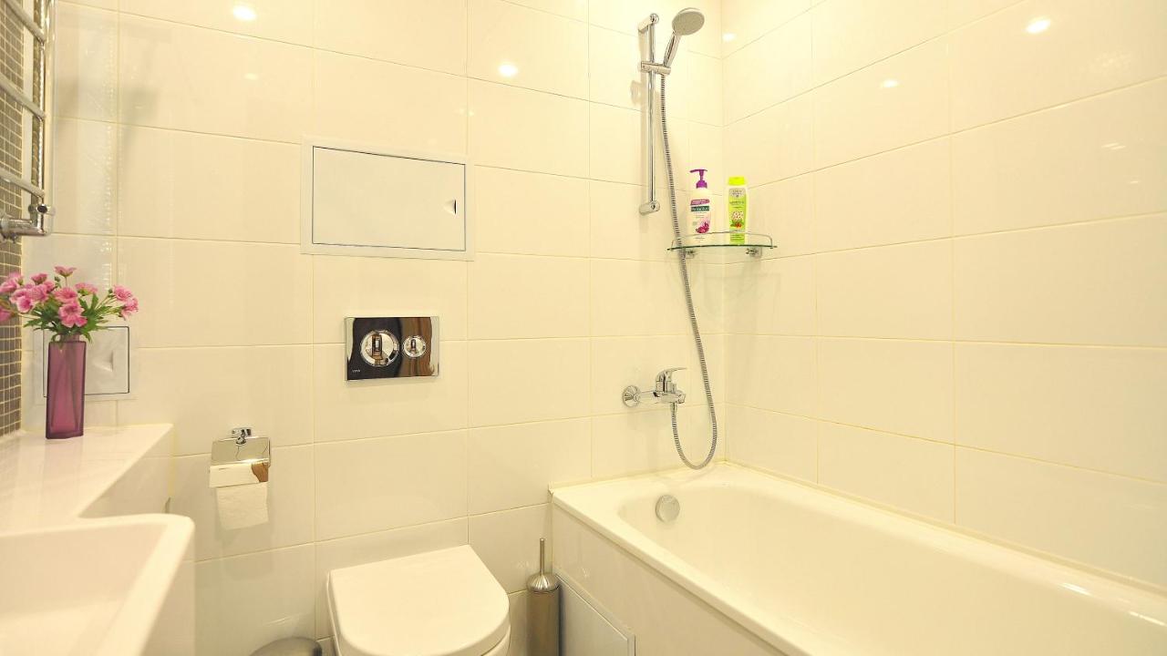 Санкт-Петербург: Apartment Evia Nord