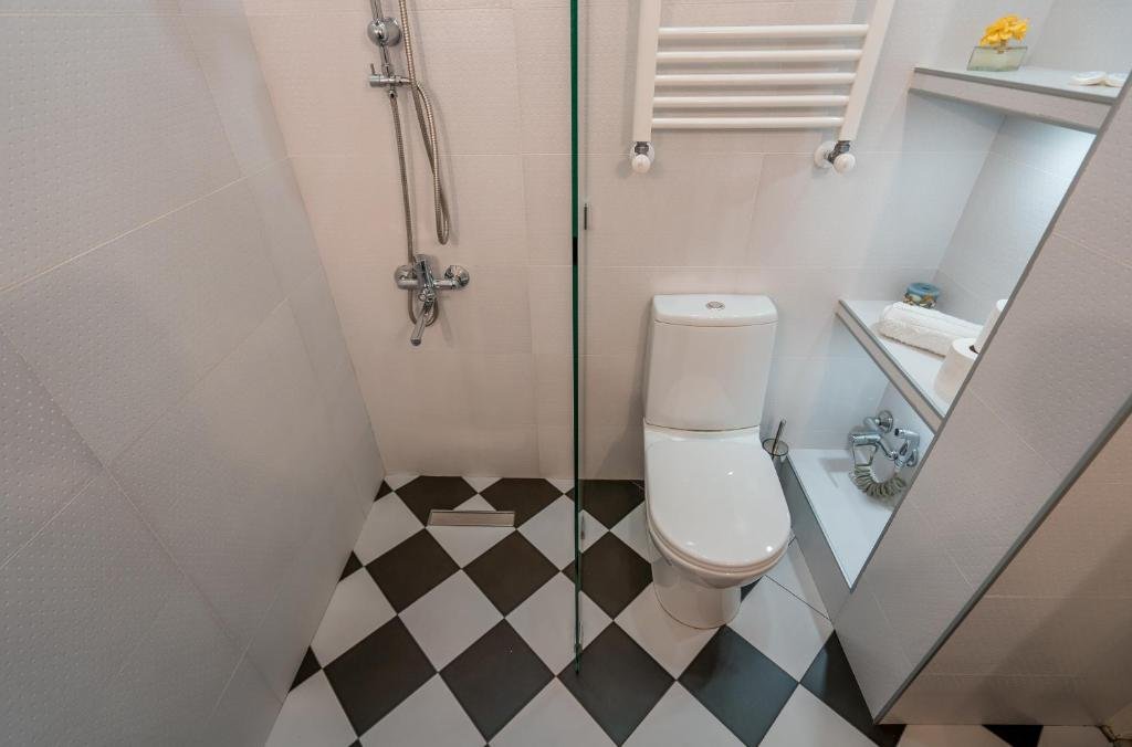Тбилиси: Colorful Apartment In Old Tbilisi