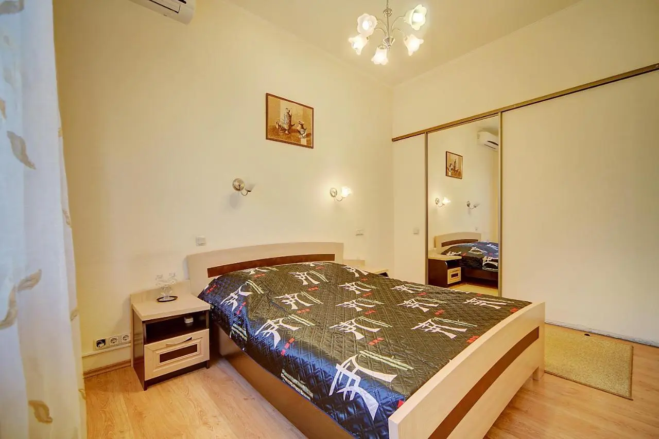Санкт-Петербург: Luxury Apartament on Nevsky 150