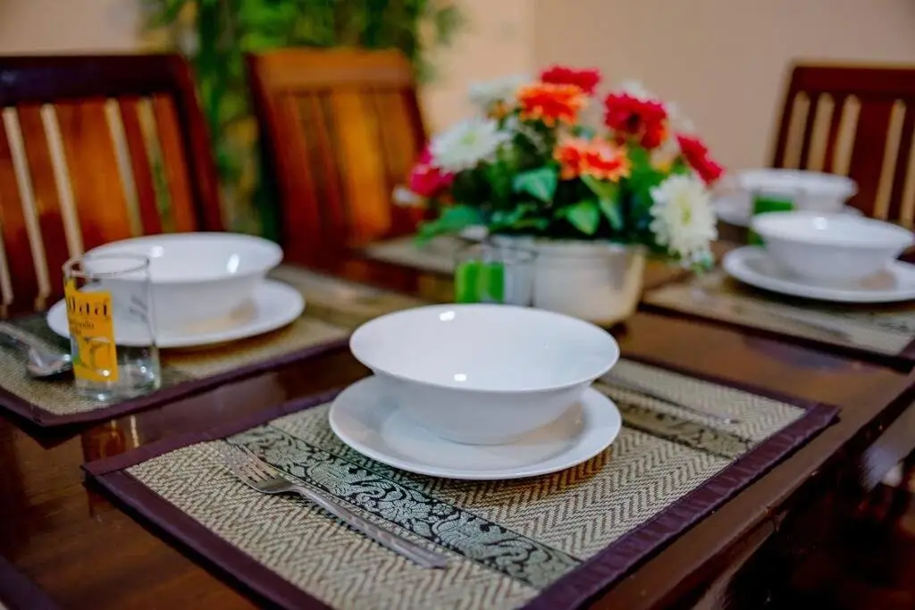 Пхонгпрасан: Bangsaphan Paradise Blue House 230 m. to the beach