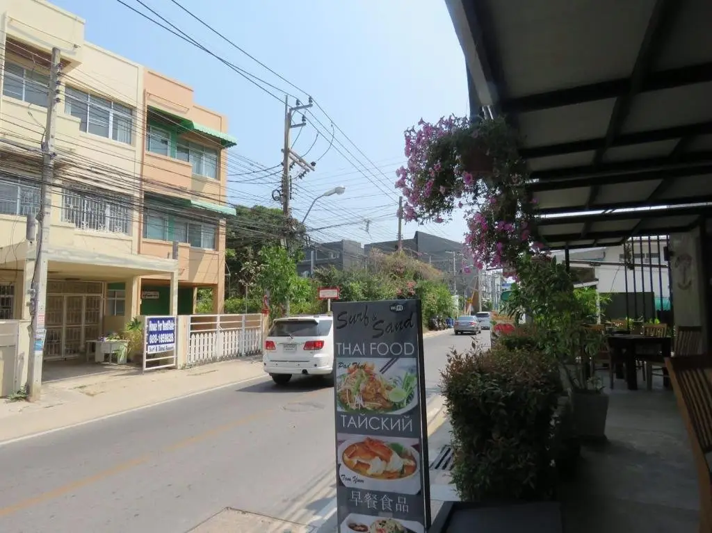 Baan Lao 3 Bedroom Town House near the sea — фото 1