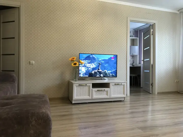 Уфа: Квартира 2 Комн Рядом с Универмагом Уфа