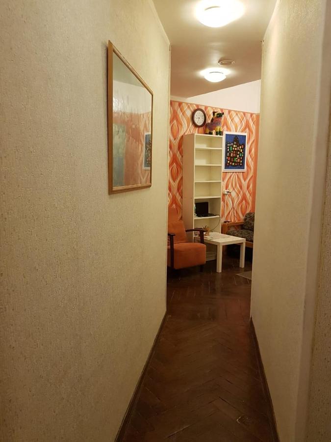 Санкт-Петербург: Меблированные комнаты El Rooms