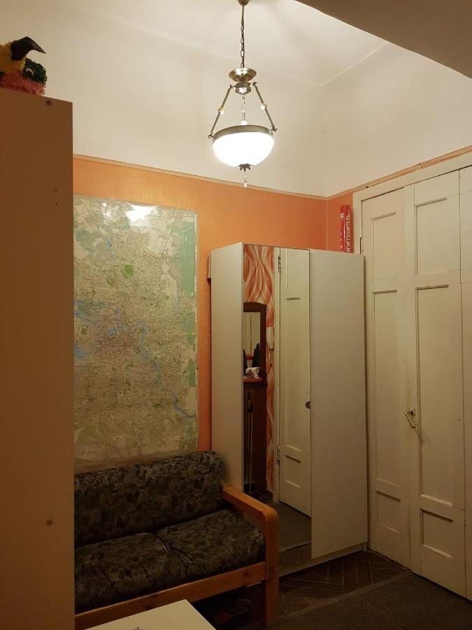 Санкт-Петербург: Меблированные комнаты El Rooms