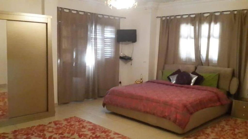 Каир: Helmeya Apartment with Touristic Views