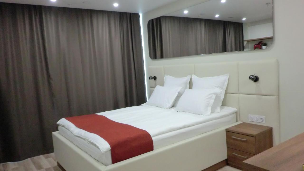 Санкт-Петербург: Apartaments YesCity