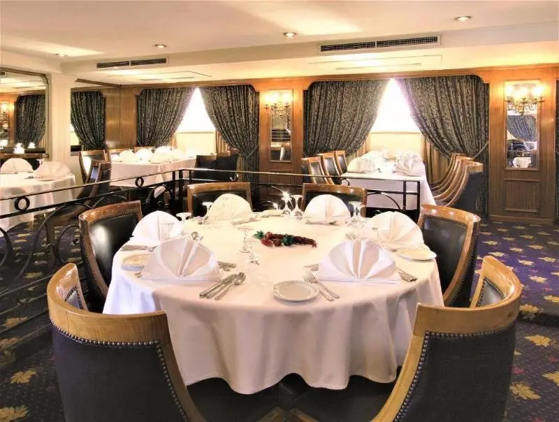Луксор: Jaz Crown Prince Cruise 4&7 Nights From Luxor