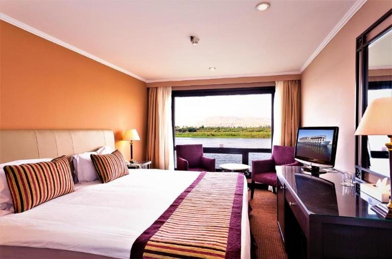 Луксор: Jaz Crown Prince Cruise 4&7 Nights From Luxor