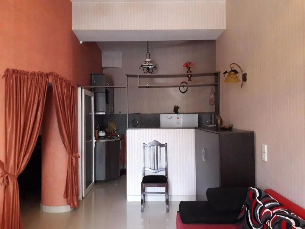Тбилиси: Krtsanisi home