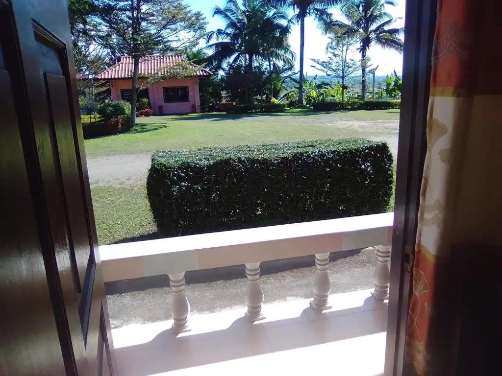 Фанг: โพธิ์ทองริมทุ่ง Pothong Rimtung Hotel
