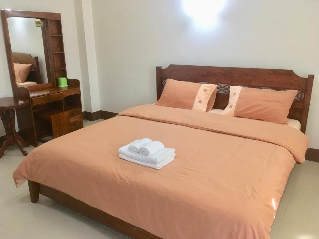 carousel image 4