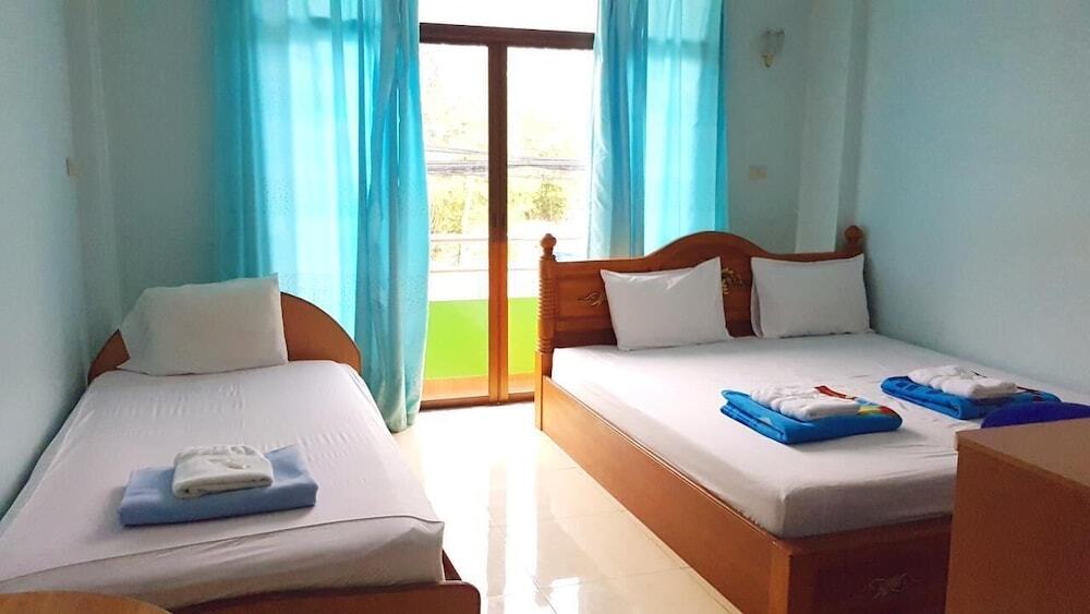 Чаам: Oyo Bang Sai Namphueng Cha Am Beach
