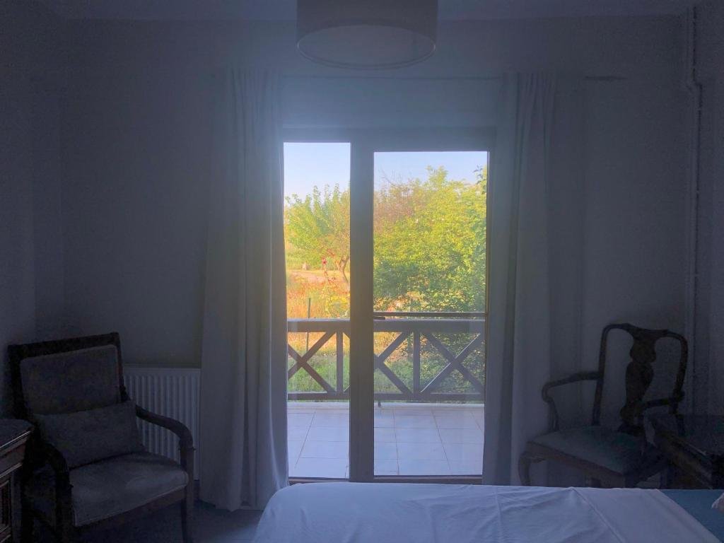 Увезпинар: Home on Iznik Lake with Its Own Private Beach