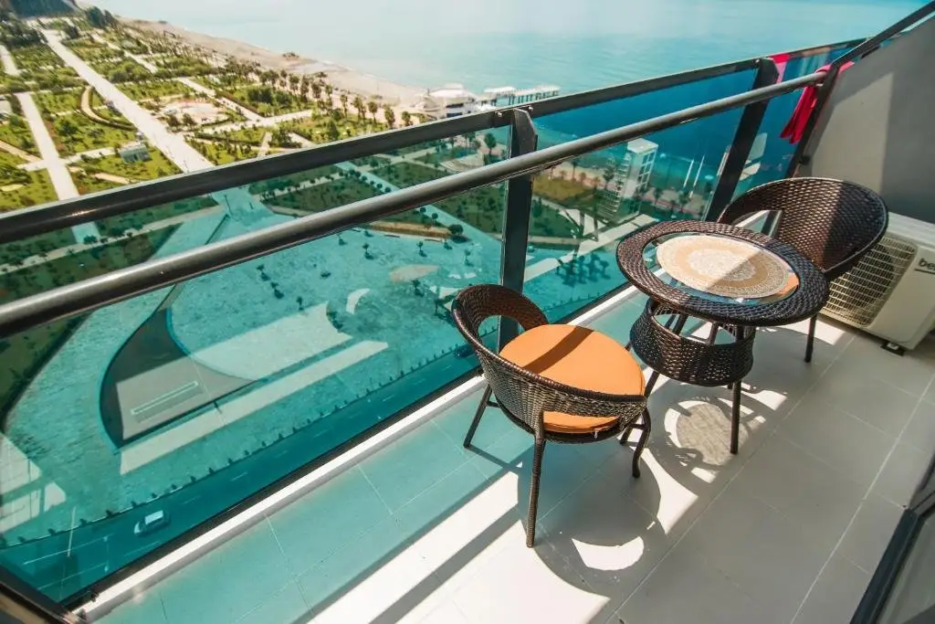 Батуми: Holiday Batumi Apartment.1716