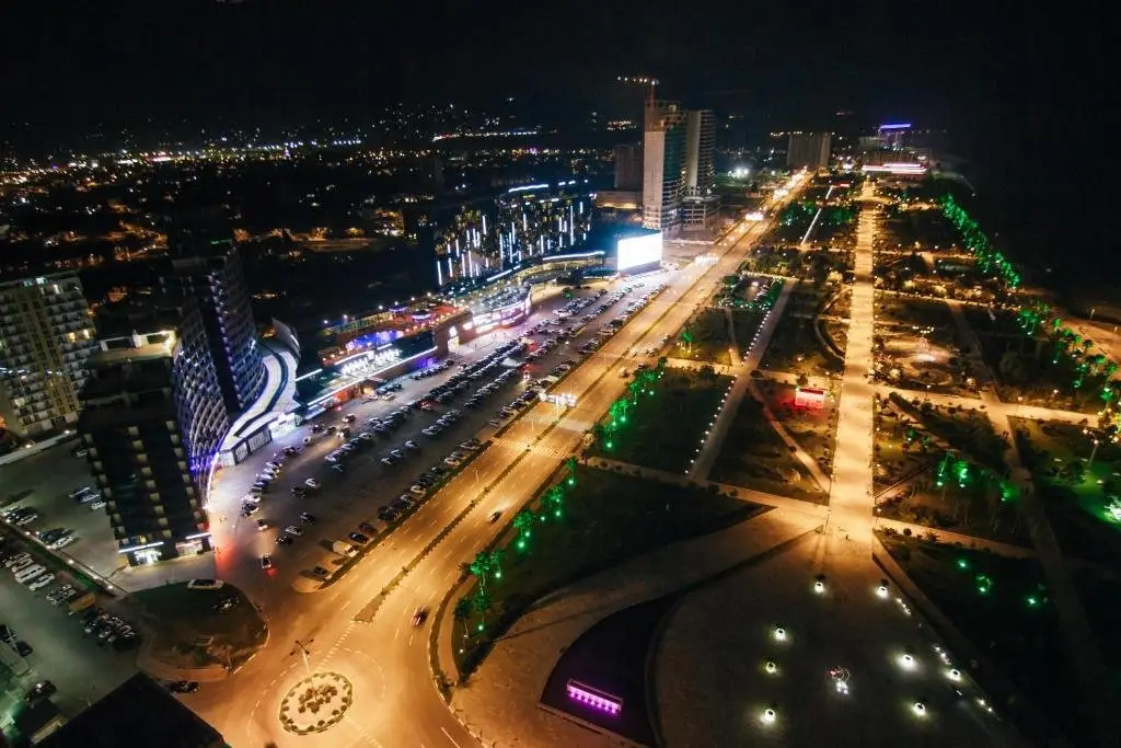 Батуми: Holiday Batumi Apartment.1716