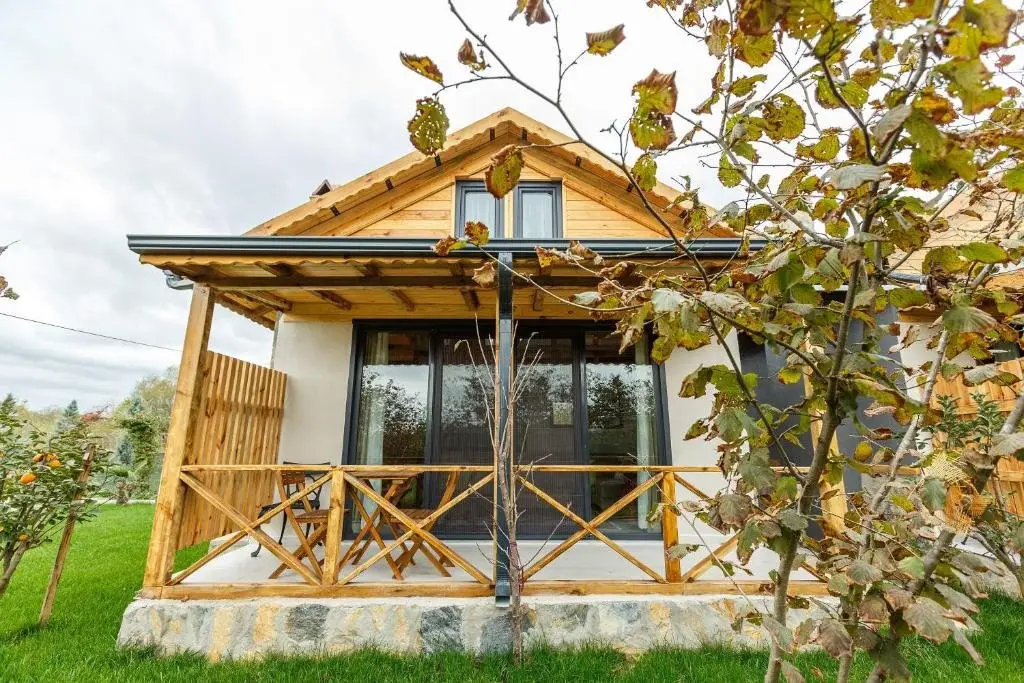 Сайл: Peaceful Bungalow House on Riverside