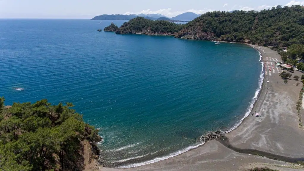 Doğa'nın içinde İnlice'de bir ev — фото 1
