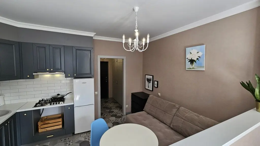 Сочи: Апартаменты Светлая Студия у Моря на Волжской от HomeHotelSochi
