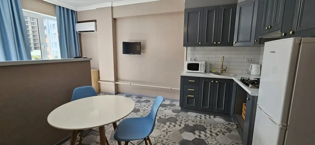 Сочи: Апартаменты Светлая Студия у Моря на Волжской от HomeHotelSochi