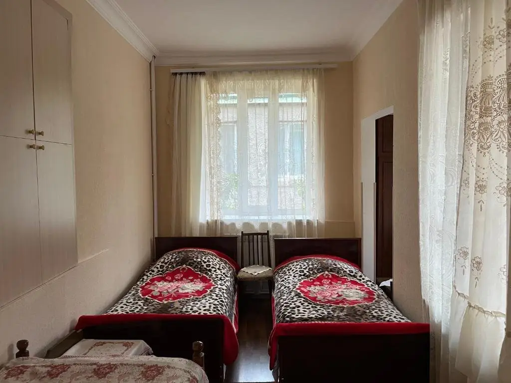 Дзорагет: Inexpensive B&B