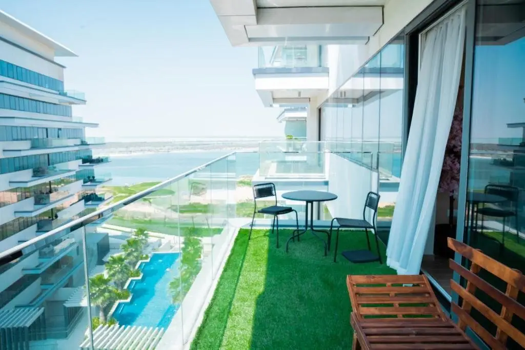 Остров Сир-Бани-Яс: Japanese Inspired Studio Apartment in Yas Island