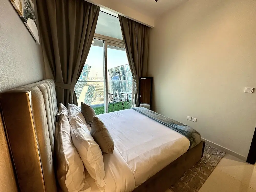 Дубай: LuxBnB Vera Residences I Skyline Views