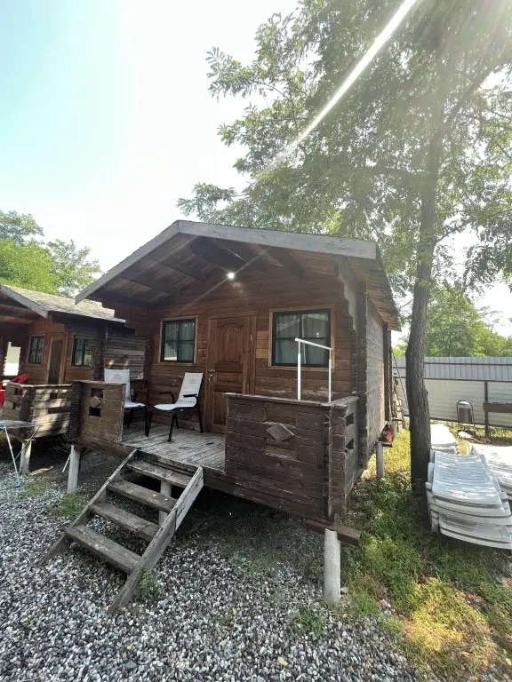 Молочный: База Отдыха Pitsunda House