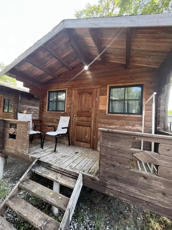 Молочный: База Отдыха Pitsunda House