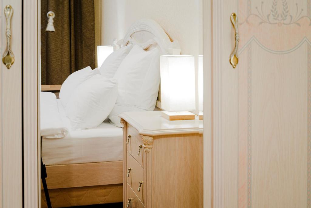 Санкт-Петербург: St. Pete Apartments White
