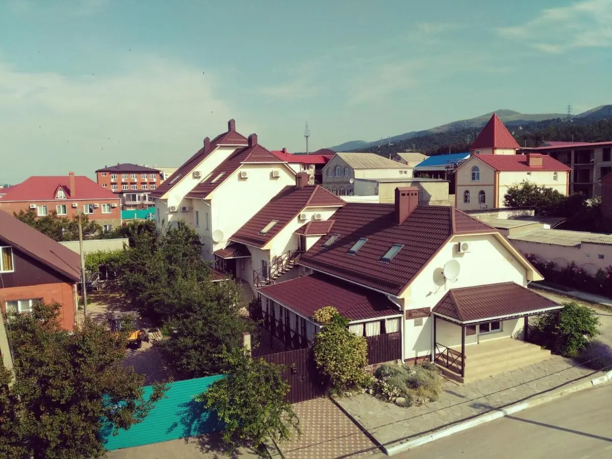 Кабардинка: Guest house Alpina