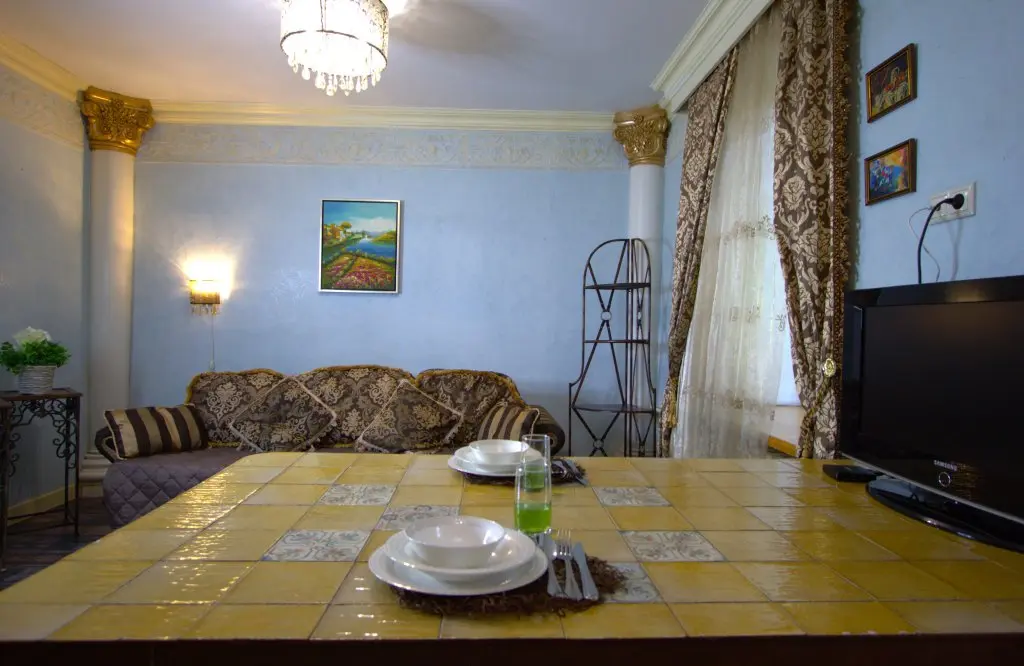 Москва: Kvartirasvobodna Rezervny Proyezd Apartments