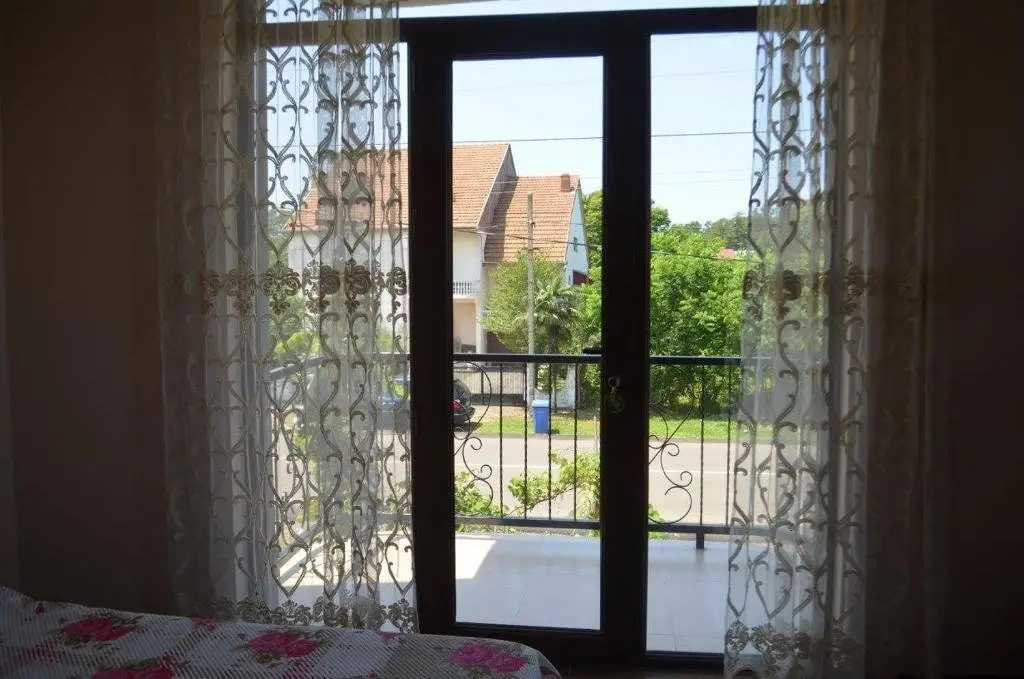 Кобулети: Guest House Leila
