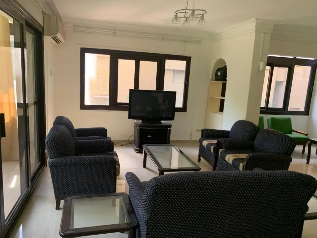 Каир: دجلة المعادى