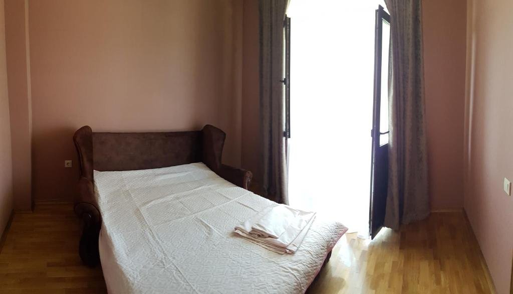 Гагра: Lora Guesthouse