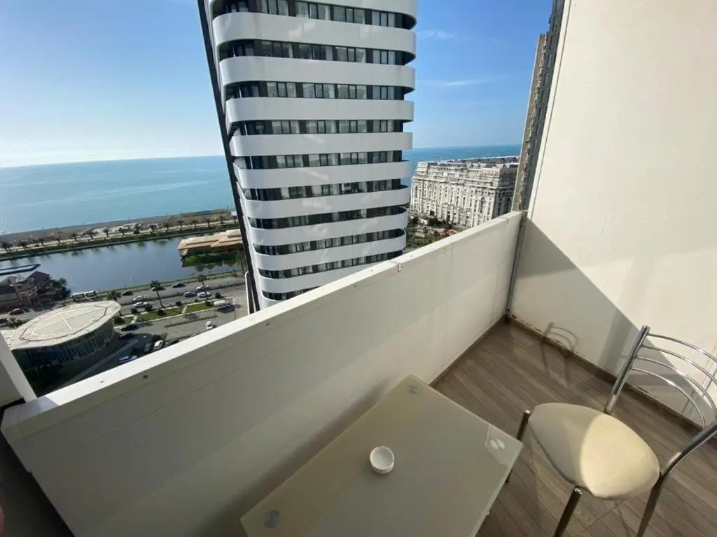 Батуми: Cozy Studio Apartment-Sea View