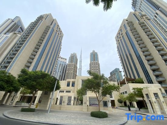 Дубай: Newly furnished Downtown 1BR | Pet Friendly