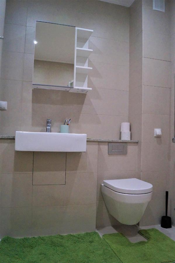 Санкт-Петербург: Avenue Premium