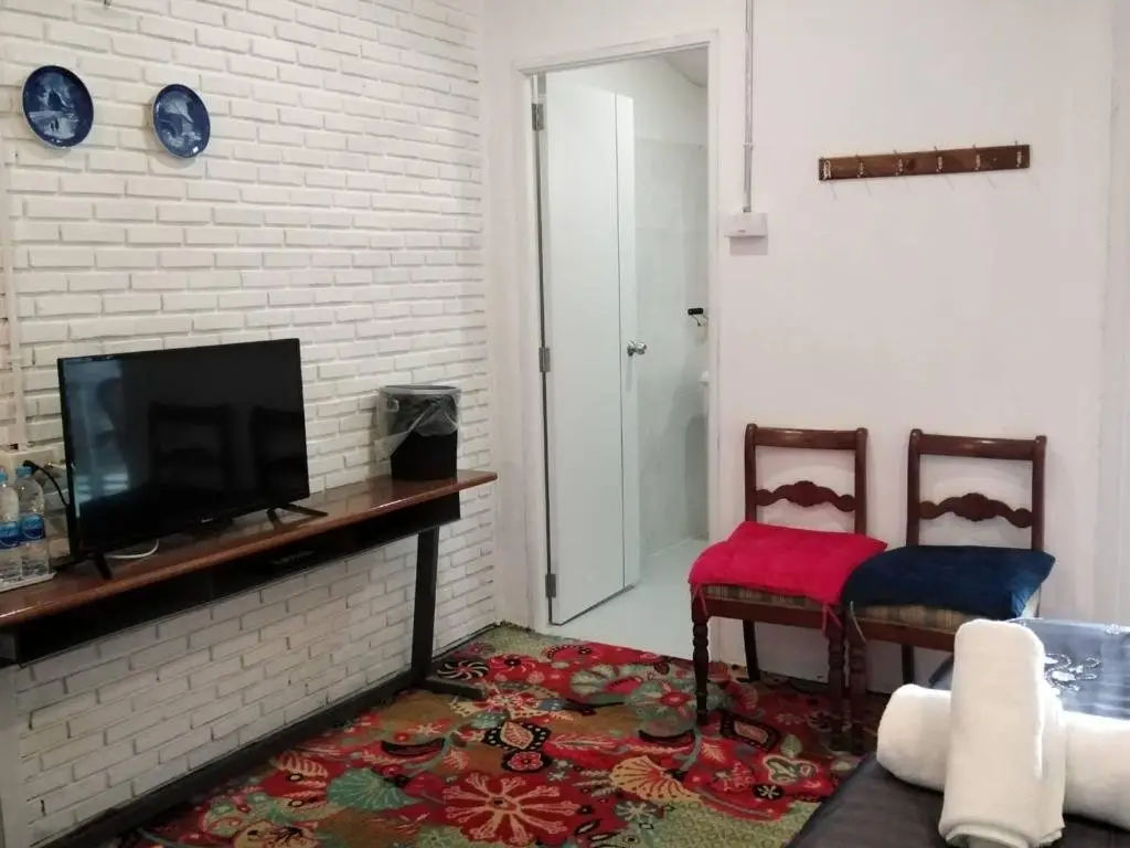 Сангкхла Бури: Promphet House